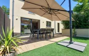4 Bedroom Beautiful Home In Saint-Coulomb